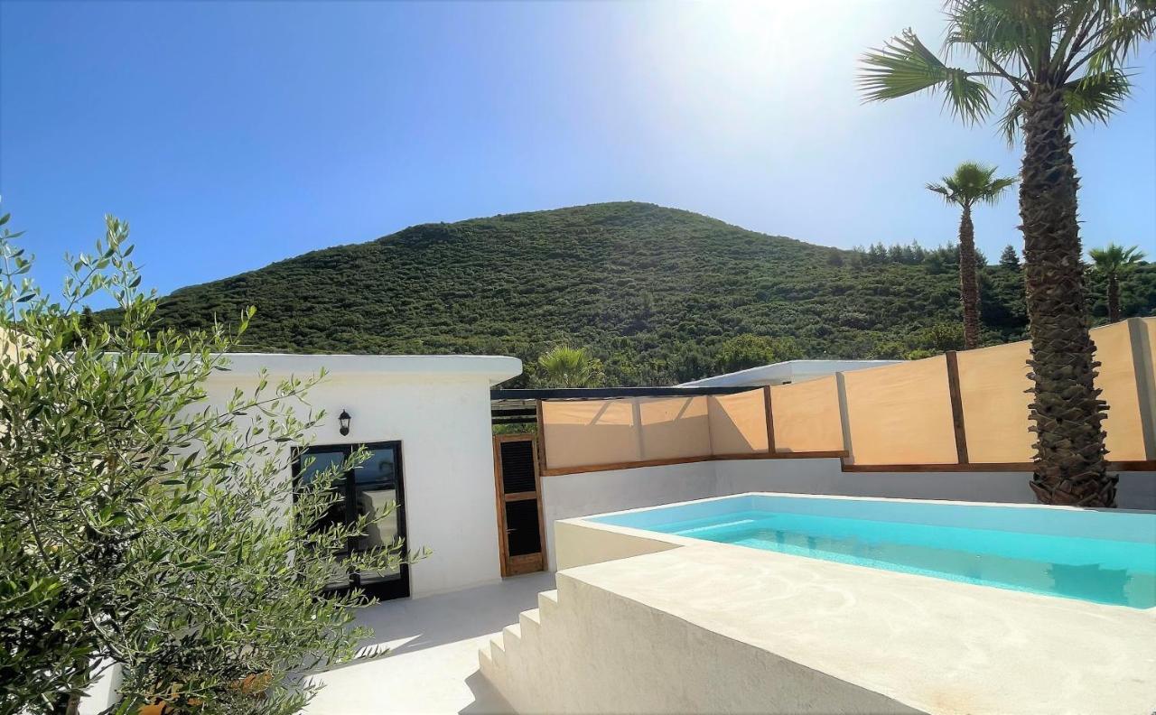Rustic Hill Private Pool Suites Kalamata Luaran gambar