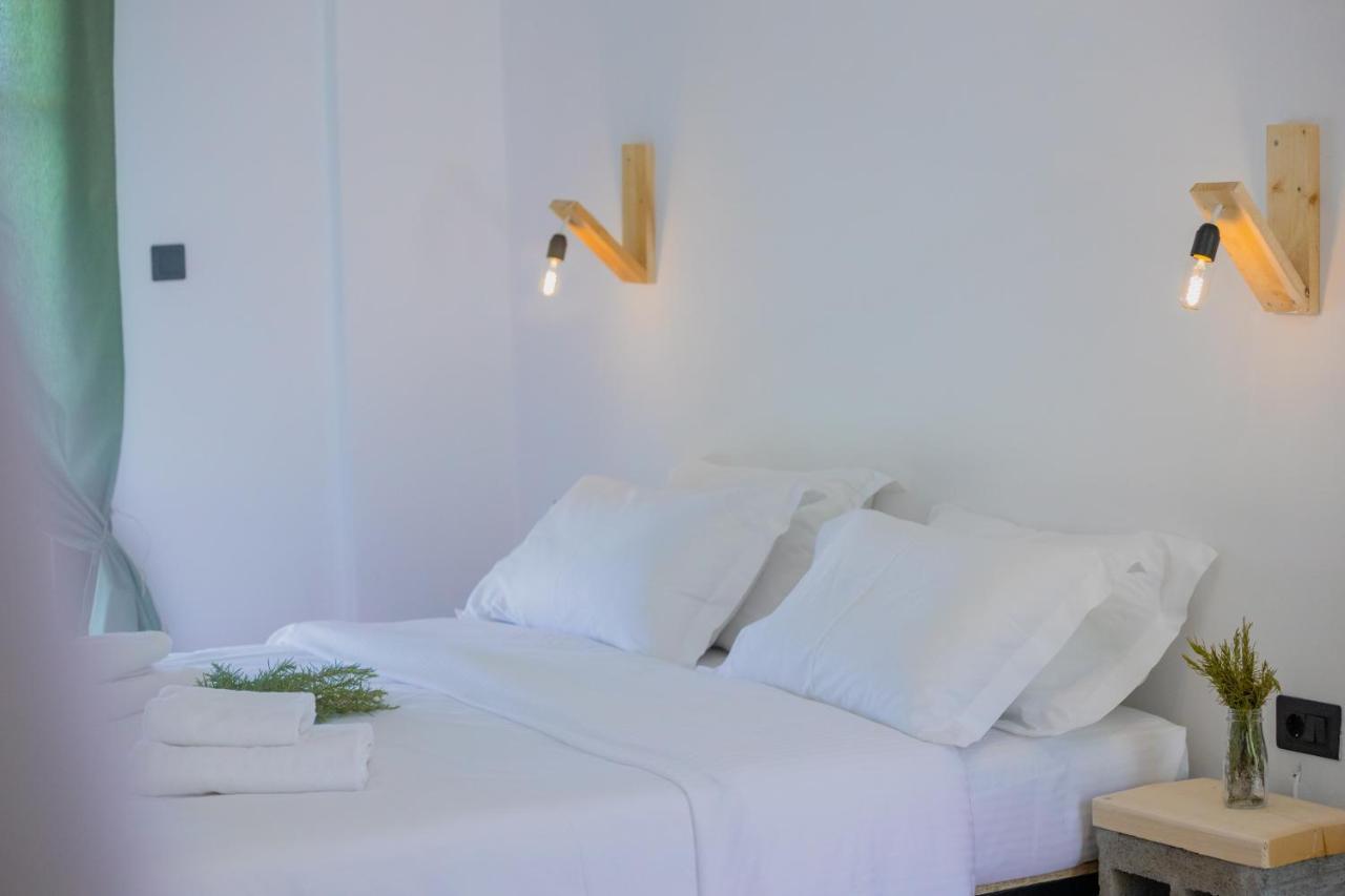 Rustic Hill Private Pool Suites Kalamata Luaran gambar