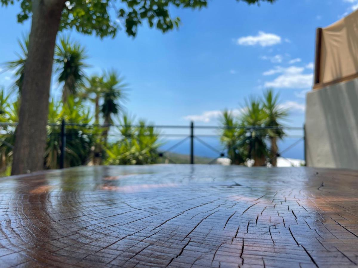 Rustic Hill Private Pool Suites Kalamata Luaran gambar