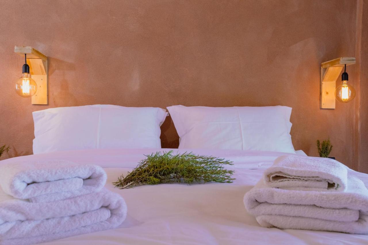 Rustic Hill Private Pool Suites Kalamata Luaran gambar