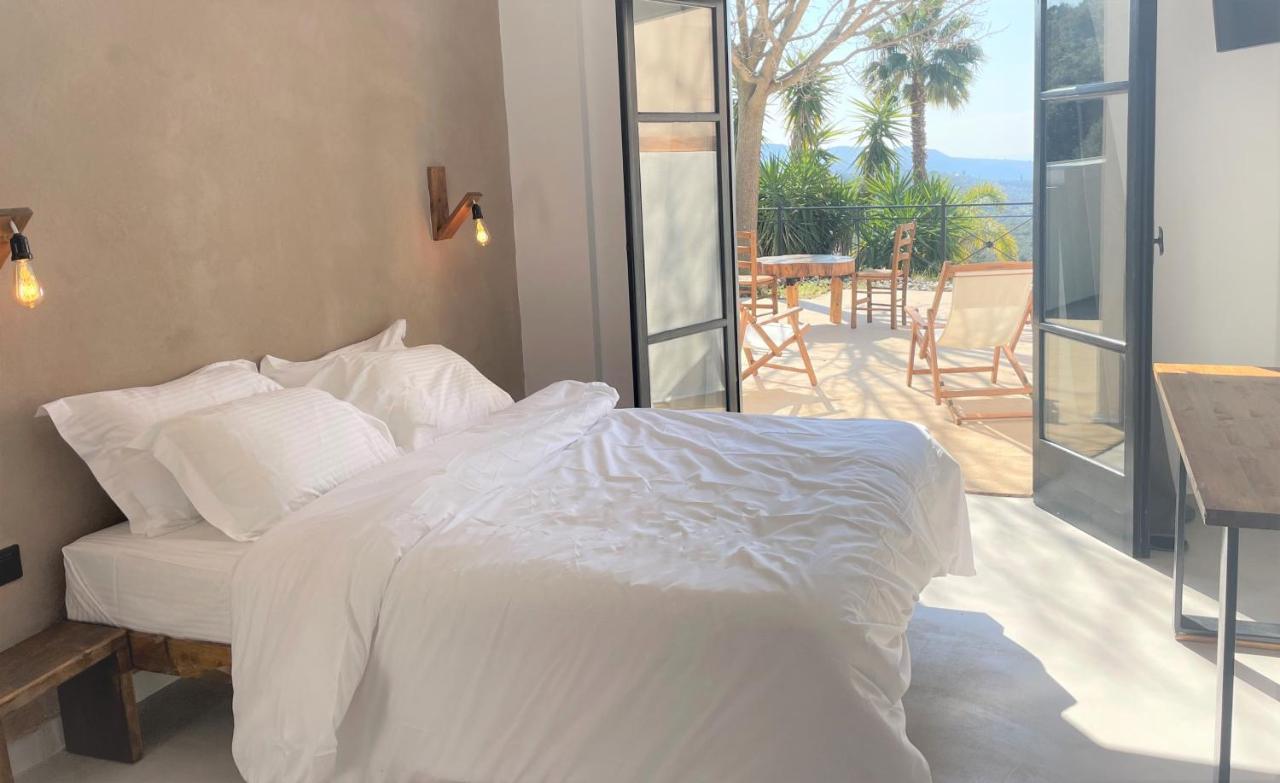 Rustic Hill Private Pool Suites Kalamata Luaran gambar