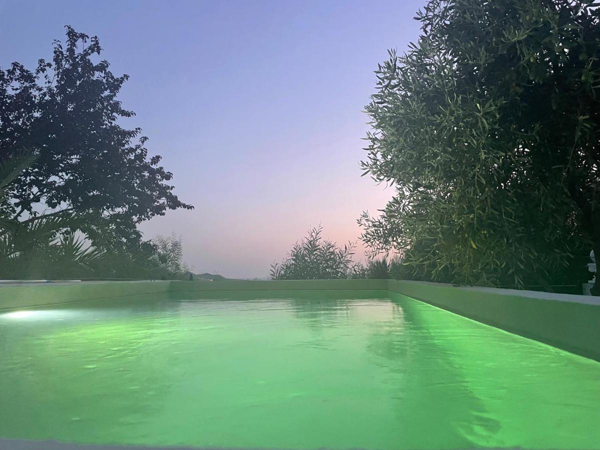 Rustic Hill Private Pool Suites Kalamata Luaran gambar