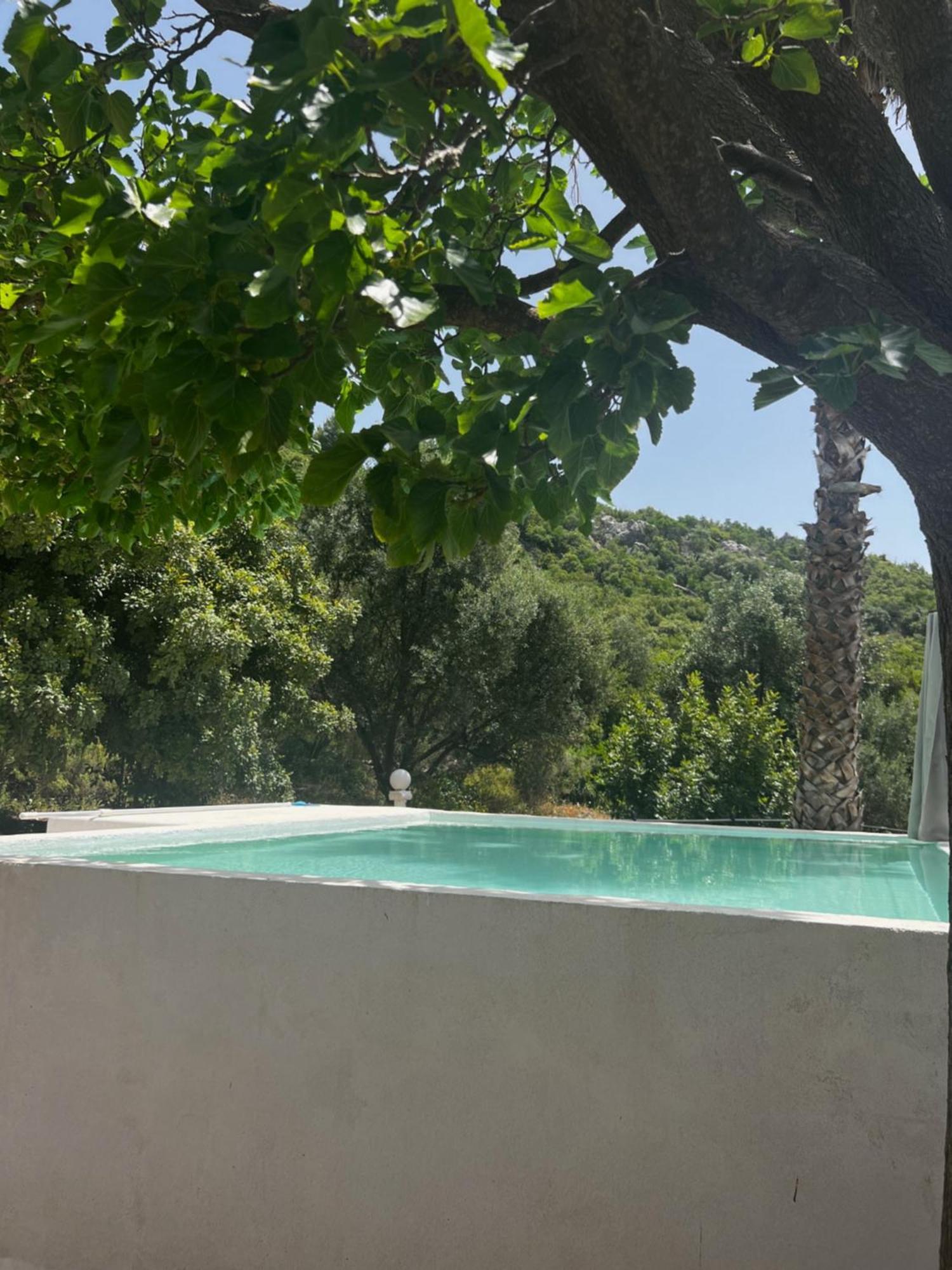 Rustic Hill Private Pool Suites Kalamata Luaran gambar